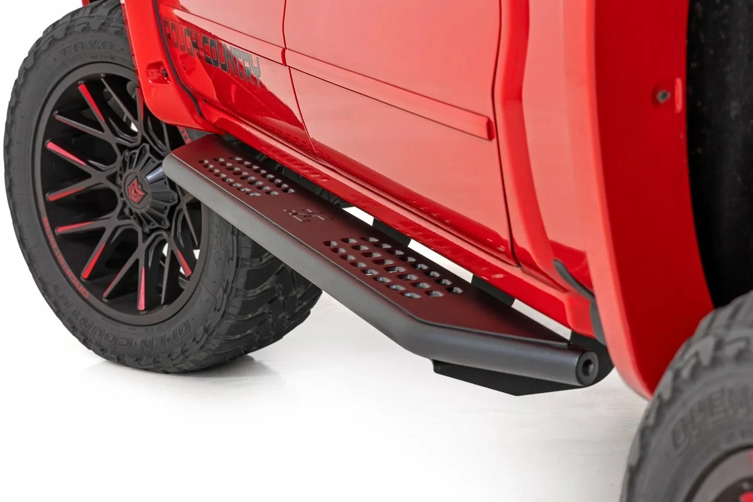 Fits GM 1500(07-18) OV2 Running Boards Side Step Bars Crew Cab 14010